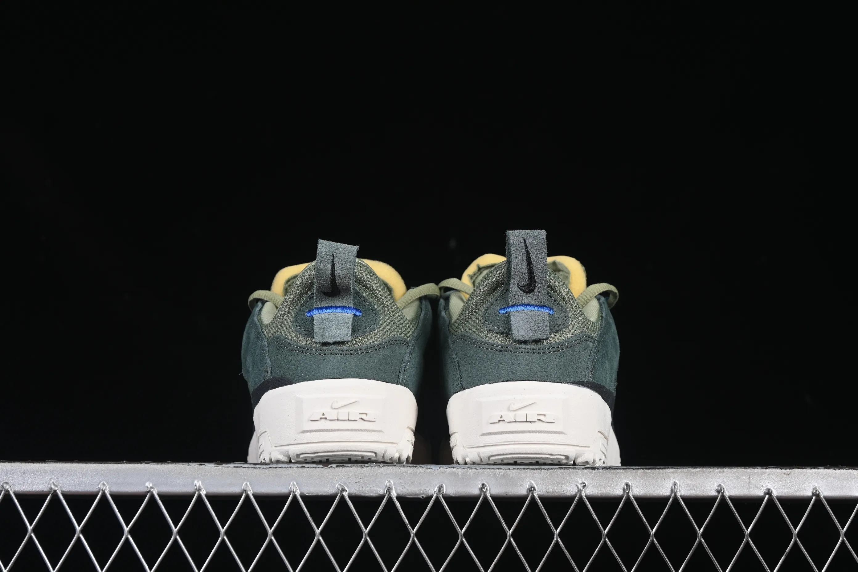 All categories Nk SB Dunk series Nk SB Dunk Low low-top sneakers Nk SB Day One Nike low-top casual sneakers FN4210-300